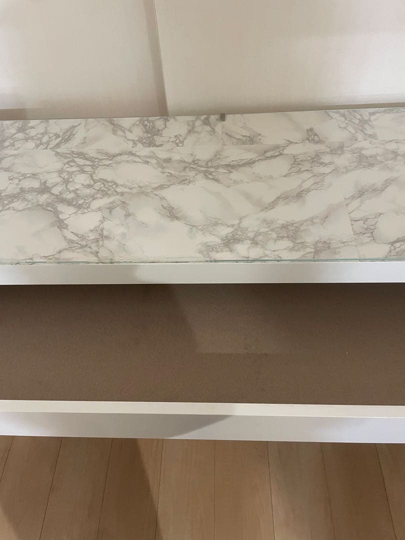 IKEA マルム　ホワイトガラス天板ドレッサー　デスク　机