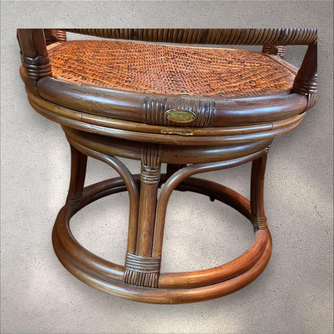 KAZAMA 籐　360度回転椅子　クッション有　引取り可（割引）