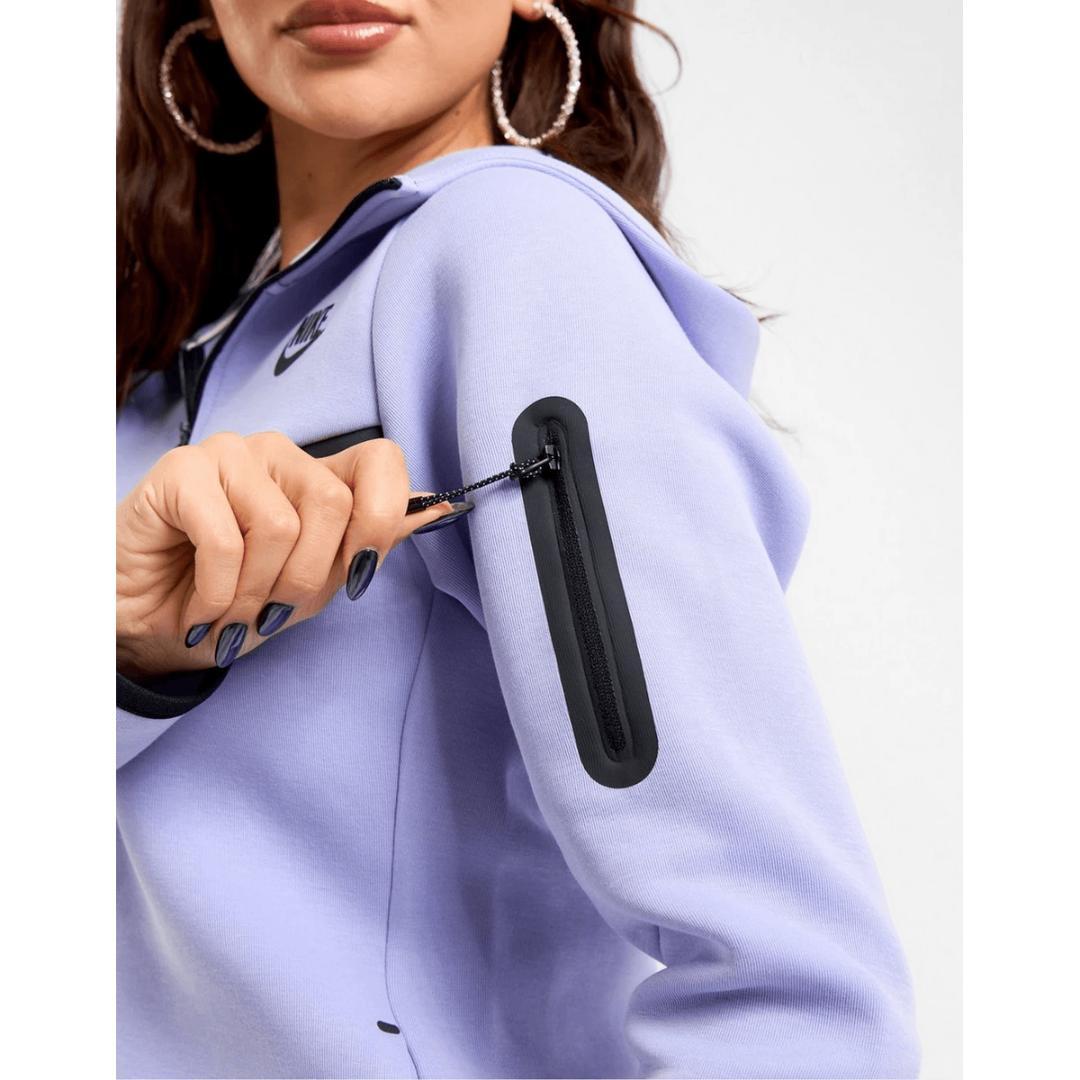 美品　ナイキ　テックフリース フルジップパーカー　希少品　782