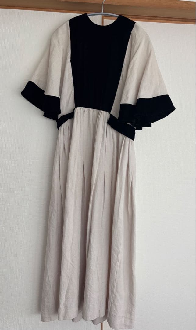 DOUBLE MAISON フレアスリーブ エリカドレス