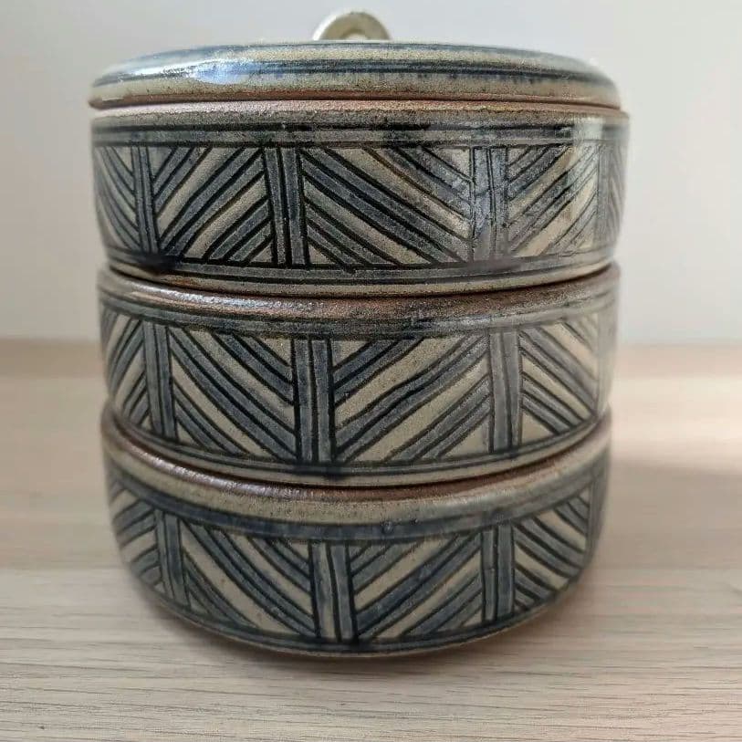 新品 やちむん 室生窯 蓋付き ドラ鉢 三段 重箱 ビームス fennica