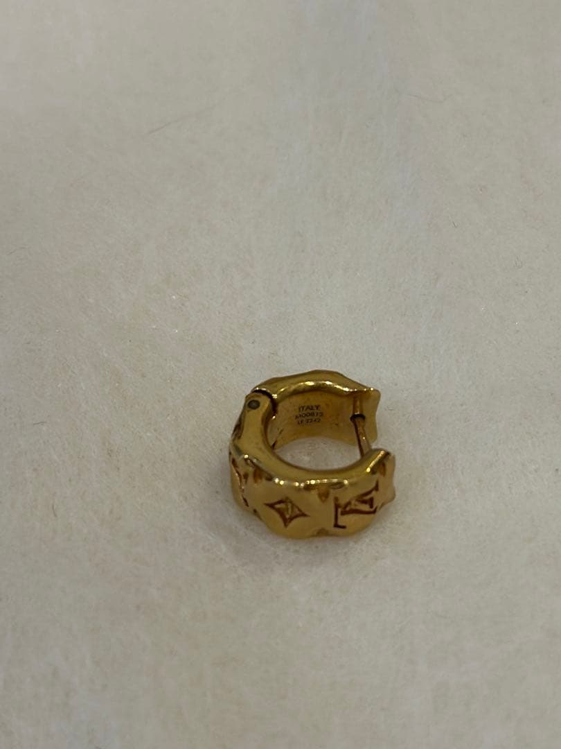 激レア商品 ルイヴィトン ブックル ドレイユ ピロー ナノグラム 片耳ピアス