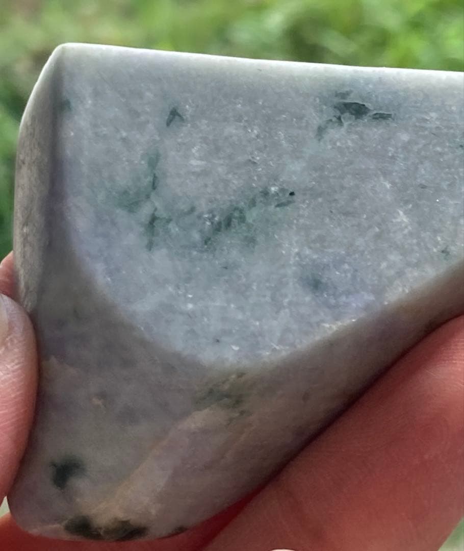 糸魚川翡翠（大きめ）１個