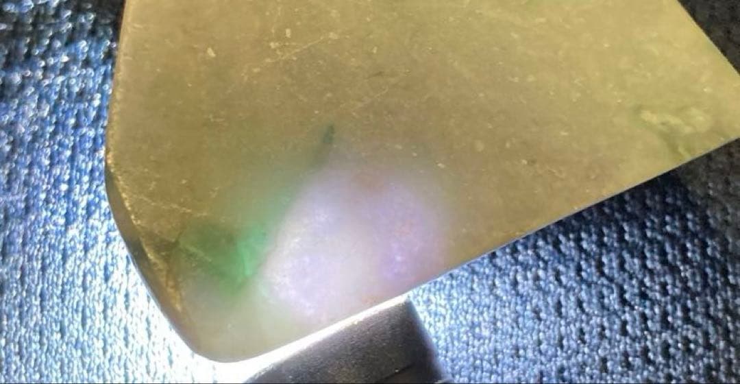 糸魚川翡翠（大きめ）１個