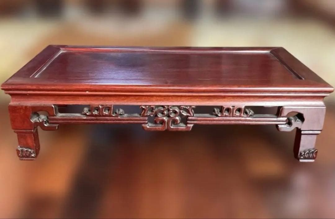 唐木製彫刻装飾付き花瓶台