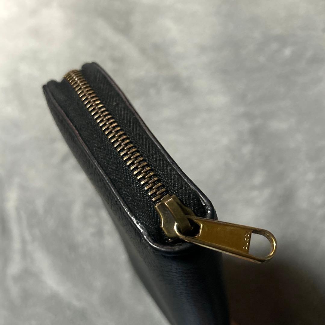 GUCCI ブラック 長財布 ロゴ入り