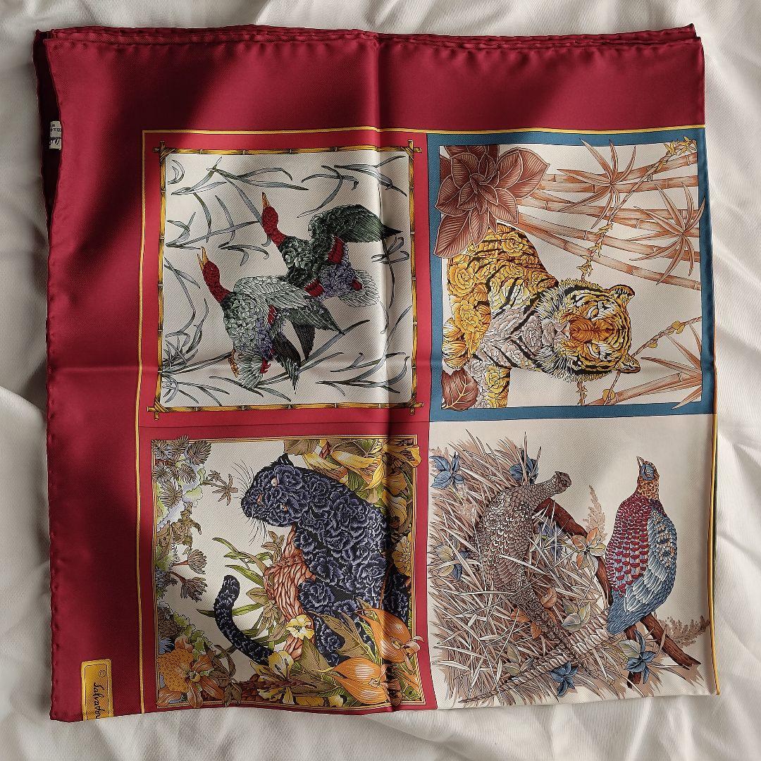 サルバトーレ フェラガモ 大判スカーフ 動物柄