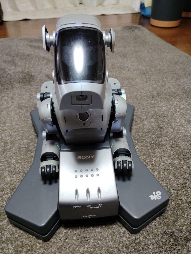 Y*o様 SONY AIBO ロボット犬 シルバー (1箇所難あり)