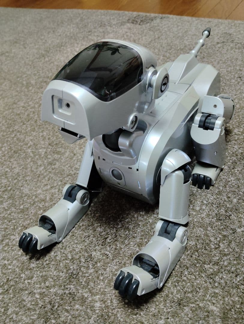 Y*o様 SONY AIBO ロボット犬 シルバー (1箇所難あり)