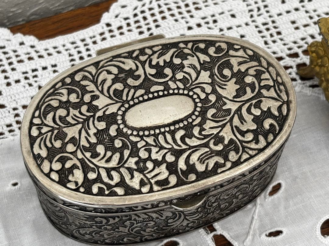 フランス　蚤の市　アクセサリーケース　オーバル　ブロカント