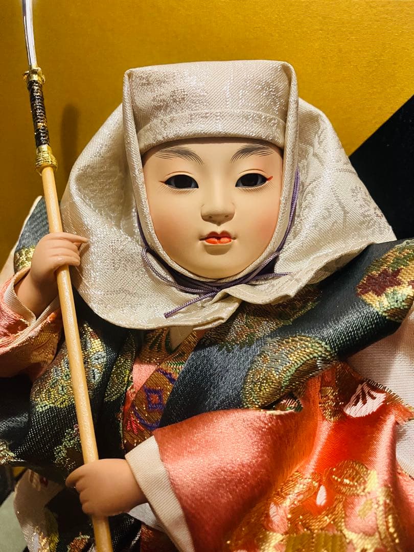 五月人形 伝統的な武士の衣装　橋弁慶 清宝作　日本人形 　ガラスケース付き