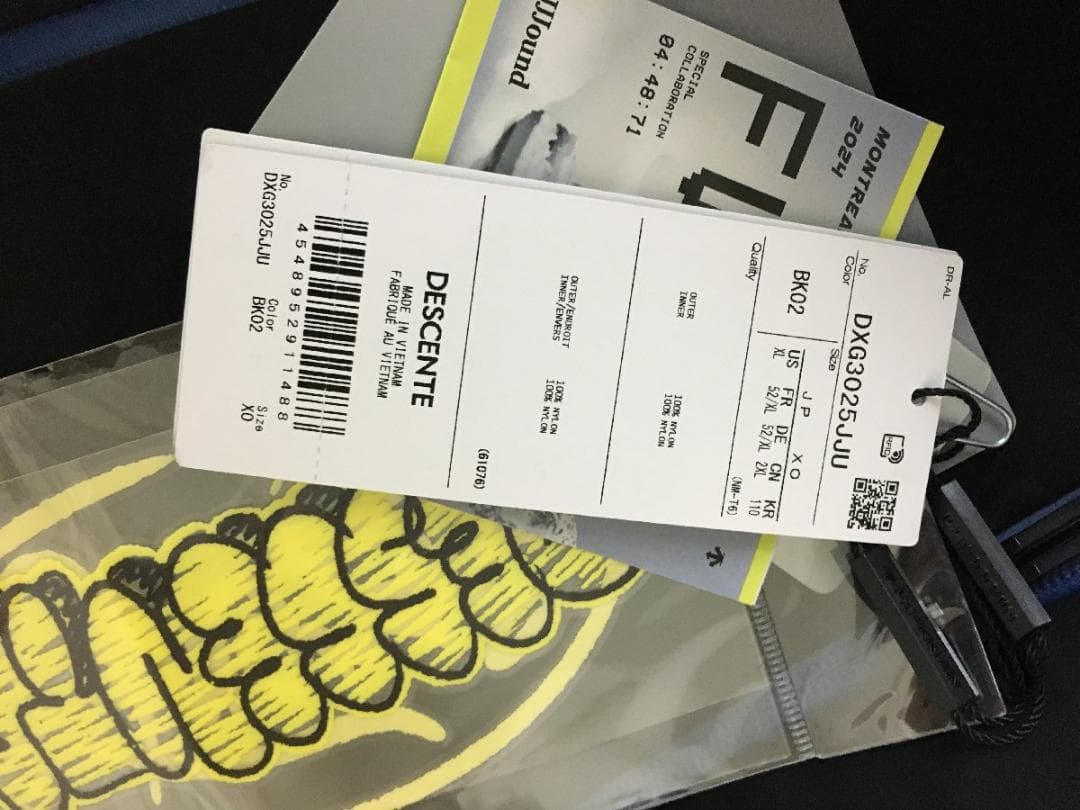 新品タグ付き XO ジョウンド デサント マウンテンパーカー