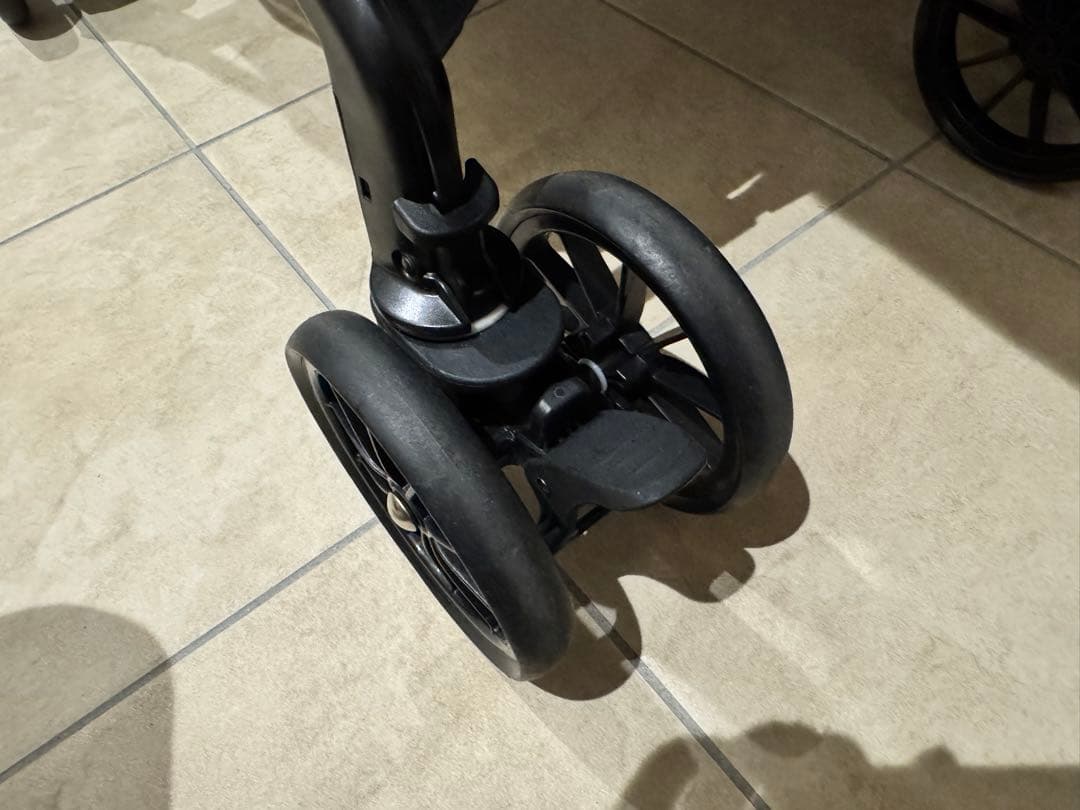 【美品！お値下げ要相談】コンビ★スゴカルプラス➕新品グリップカバー