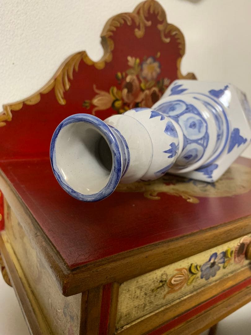 ビヨンヴィンブラッド　可愛い！ビンテージスタジオ手書き一点物３人少女柄花瓶型土台