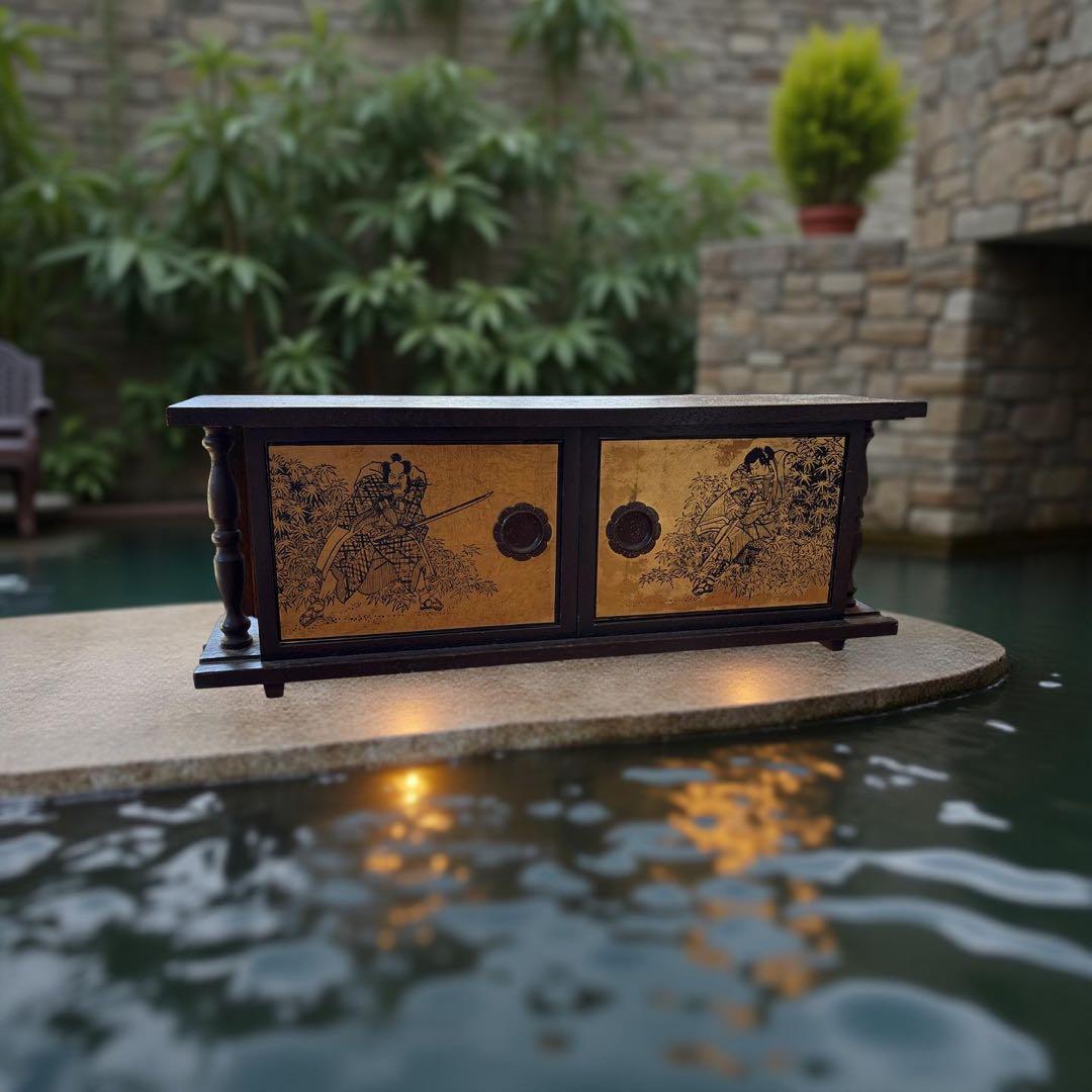 タイムセール金山九谷焼　棚付き　盃収納ケース＋盃付き