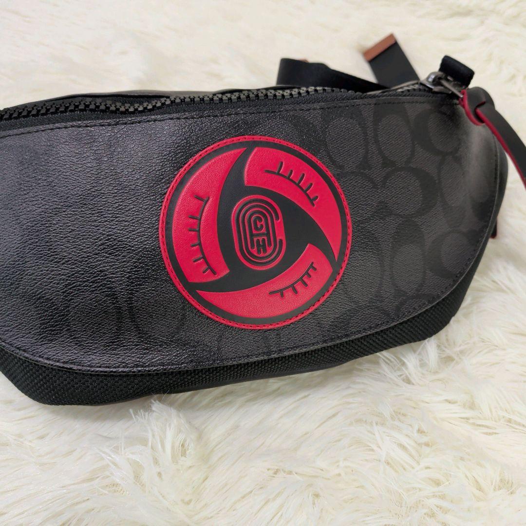 極美品✨️COACH NARUTO ボディバッグ 写輪眼ブラック シグネチャー