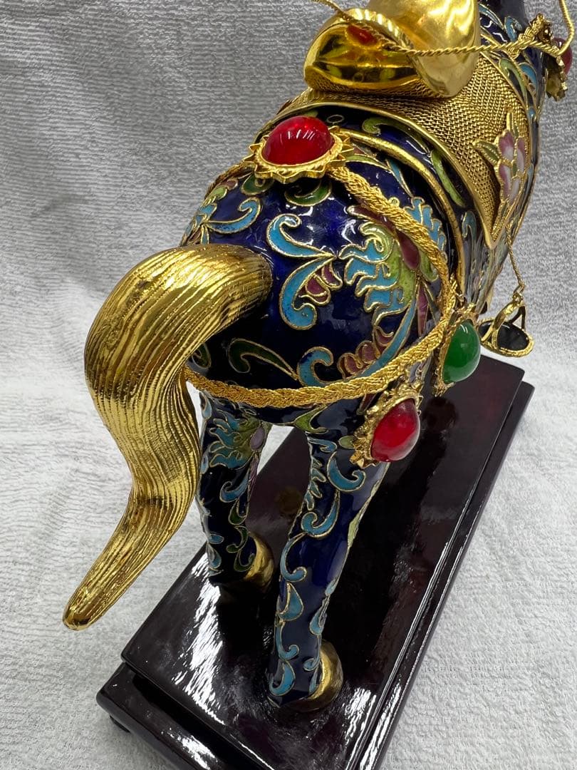 中国工芸　七宝焼　馬　金工細工馬置物