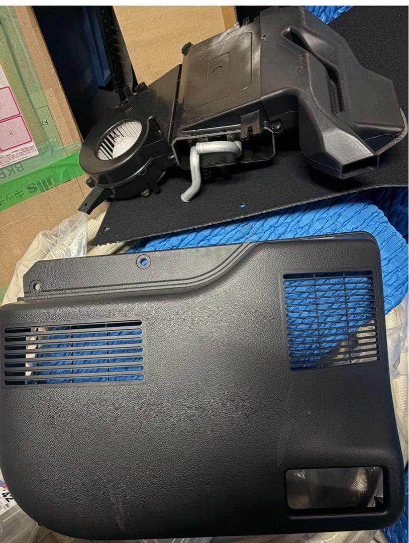 日産 キャラバン リアヒーター 新車外し ブラック　※近日処分予定