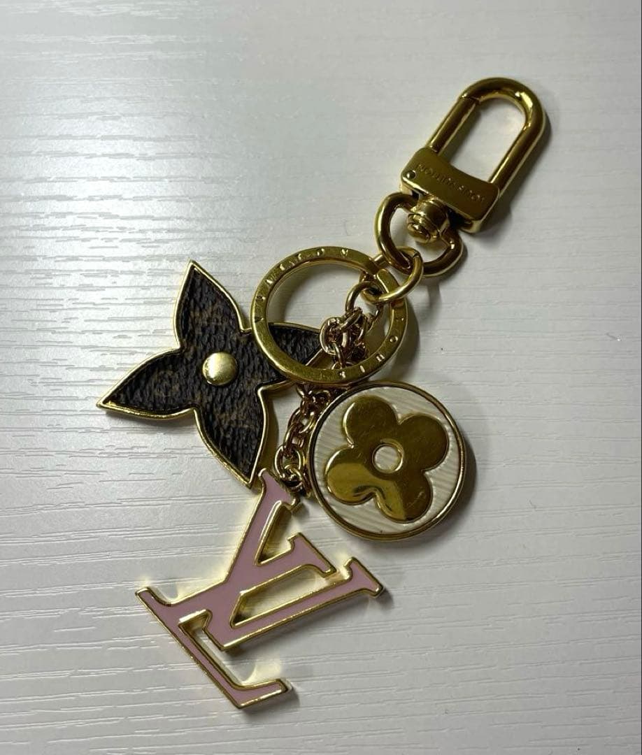 【ルイ・ヴィトン】キーホルダー・スプリングストリート バッグチャーム