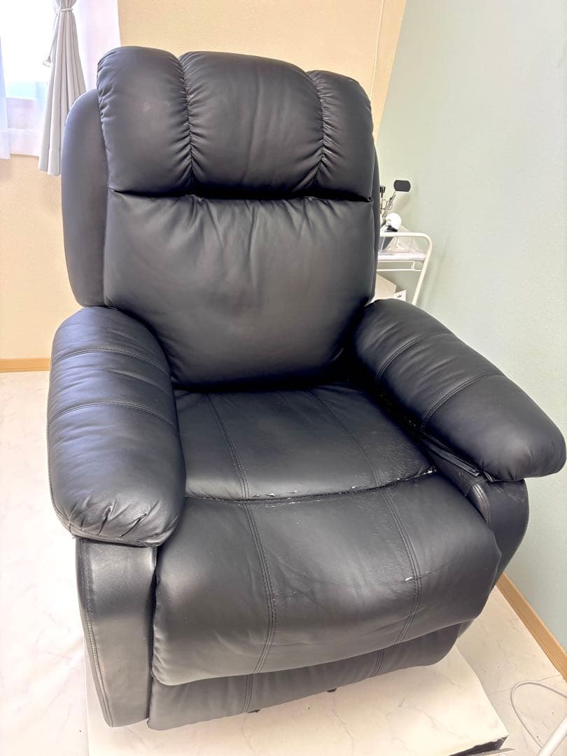 電動リクライニングチェア 台付き　シフォンjr