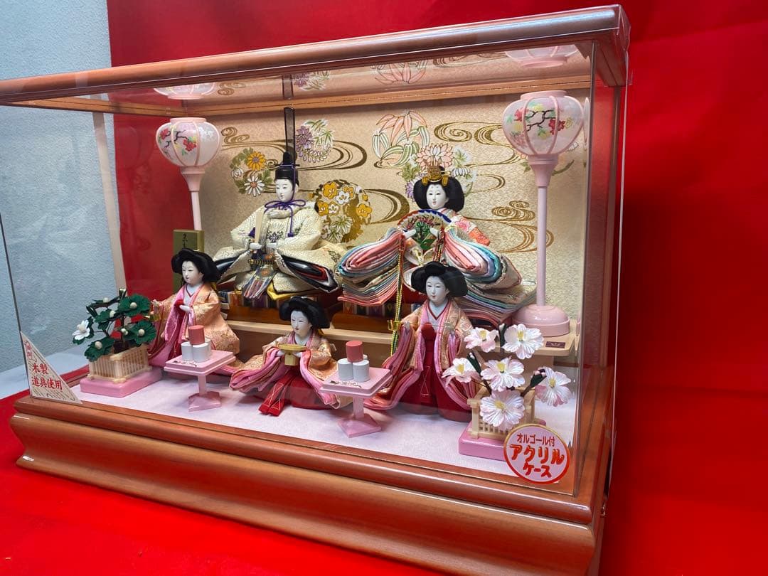 東京久月　雛人形アクリルケース入り五人飾り・間口約５８×奥行約３１×高さ約３８㎝