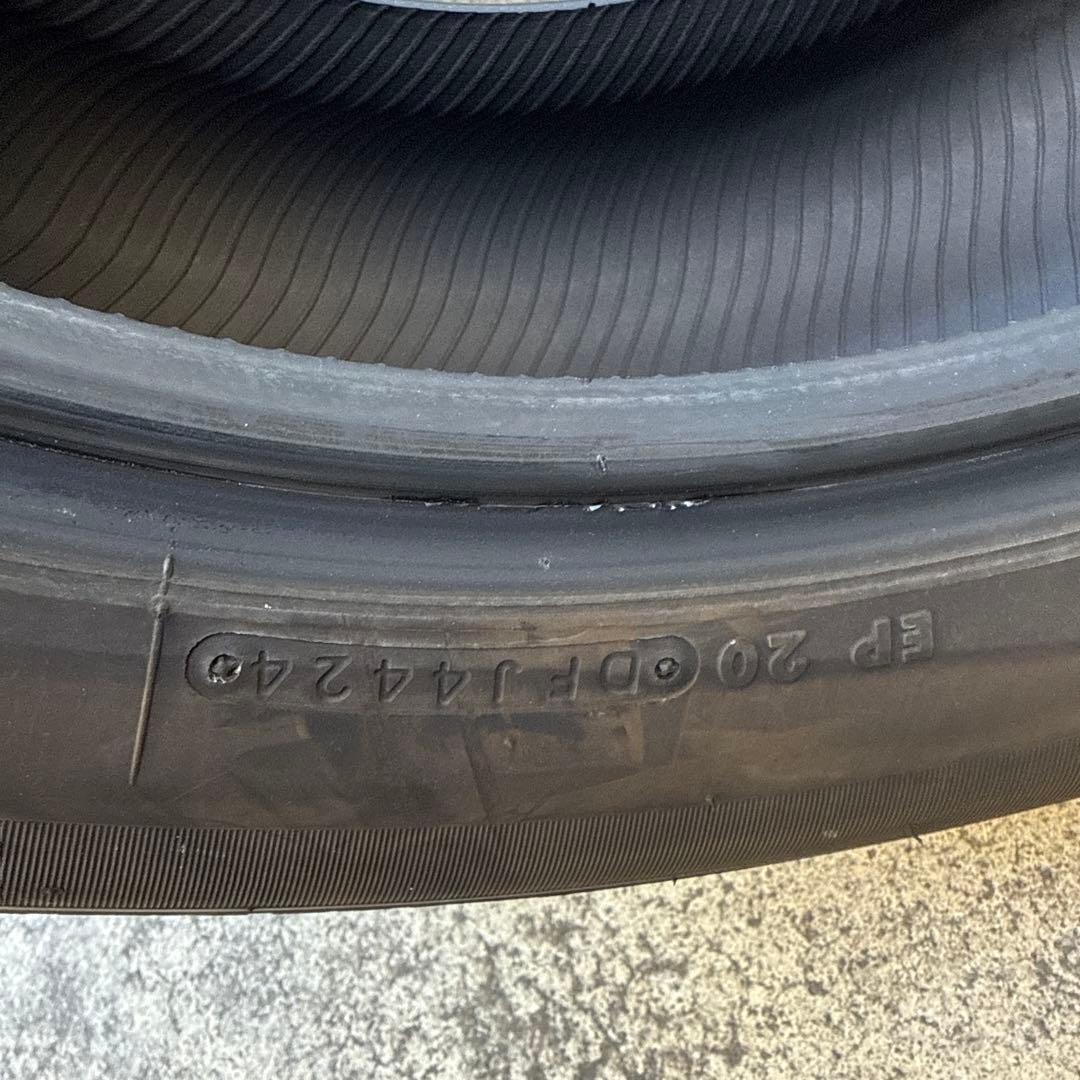 カズエさん　ブリヂストン ER33 205/60R16タイヤ2本セット①