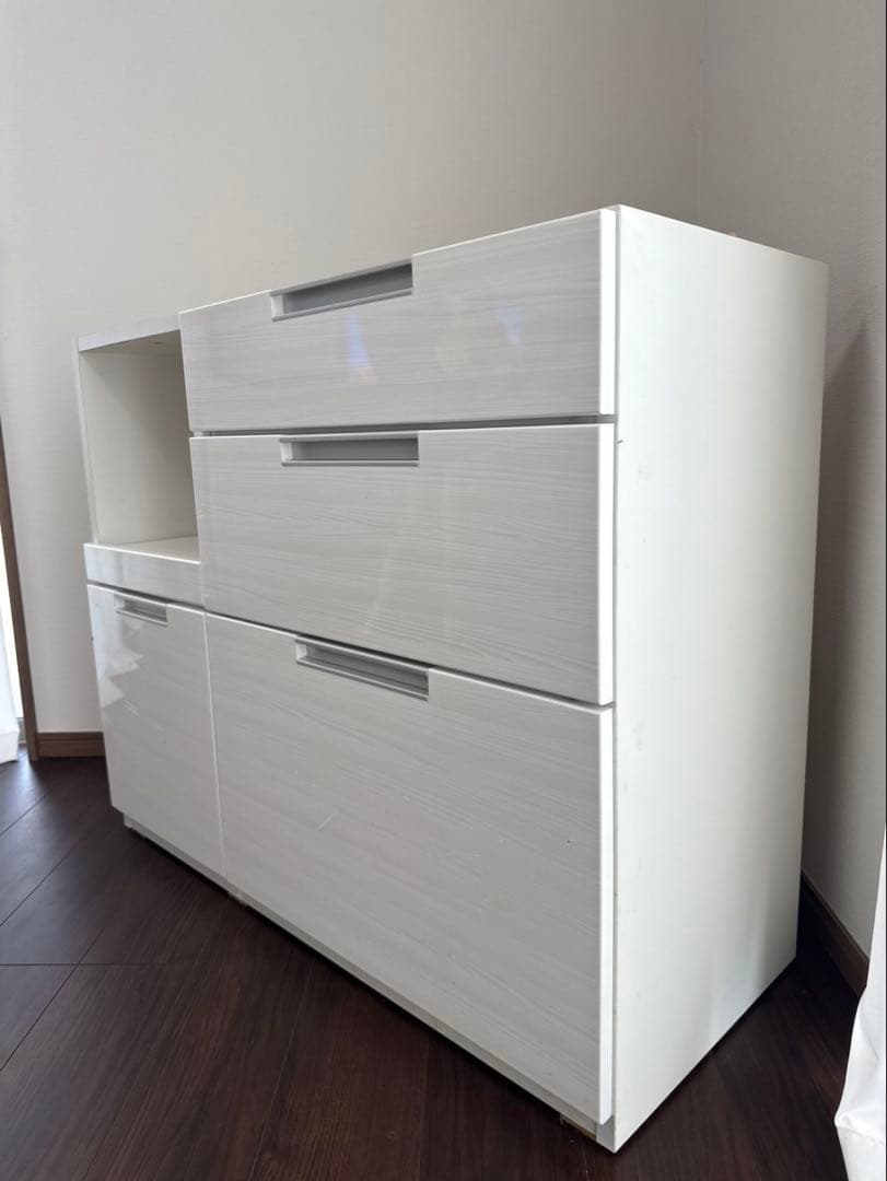 ホワイト食器棚 ガラス扉 引き出し付き