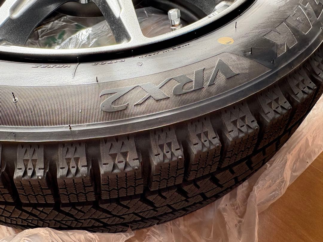 スタッドレスタイヤ　ホイール付き　ブリジストン　165/65R14