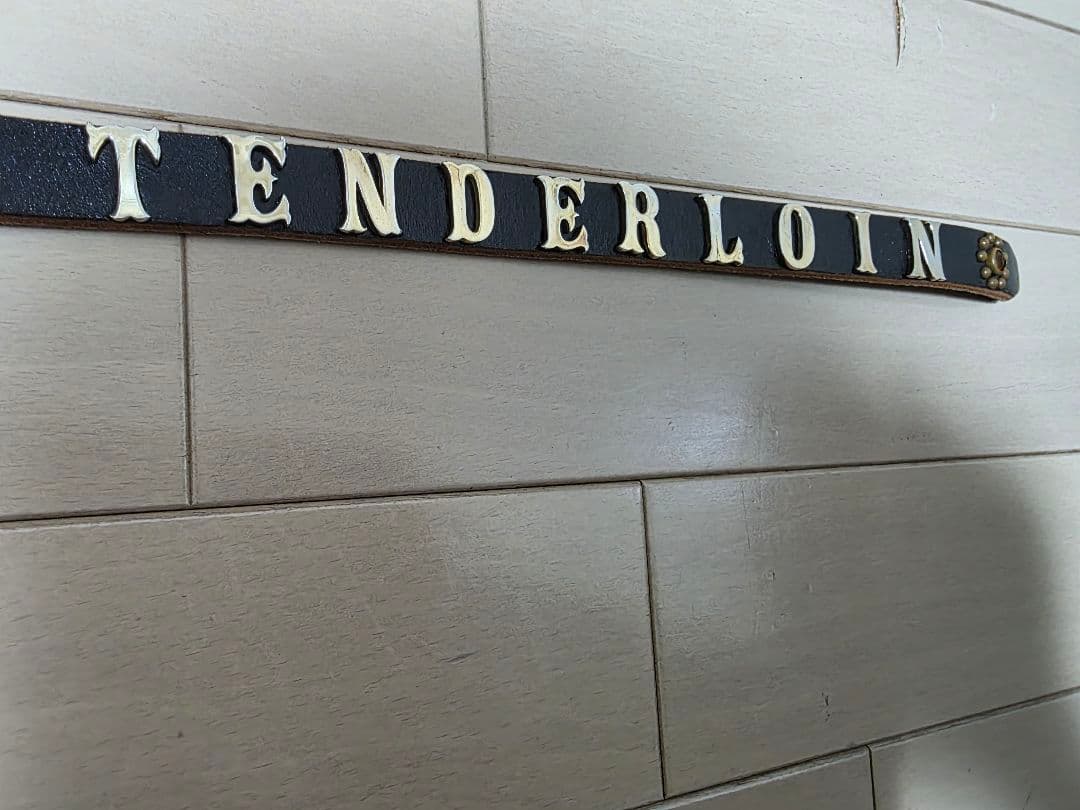 TENDERLOIN スタッズ付きレザー ベルト