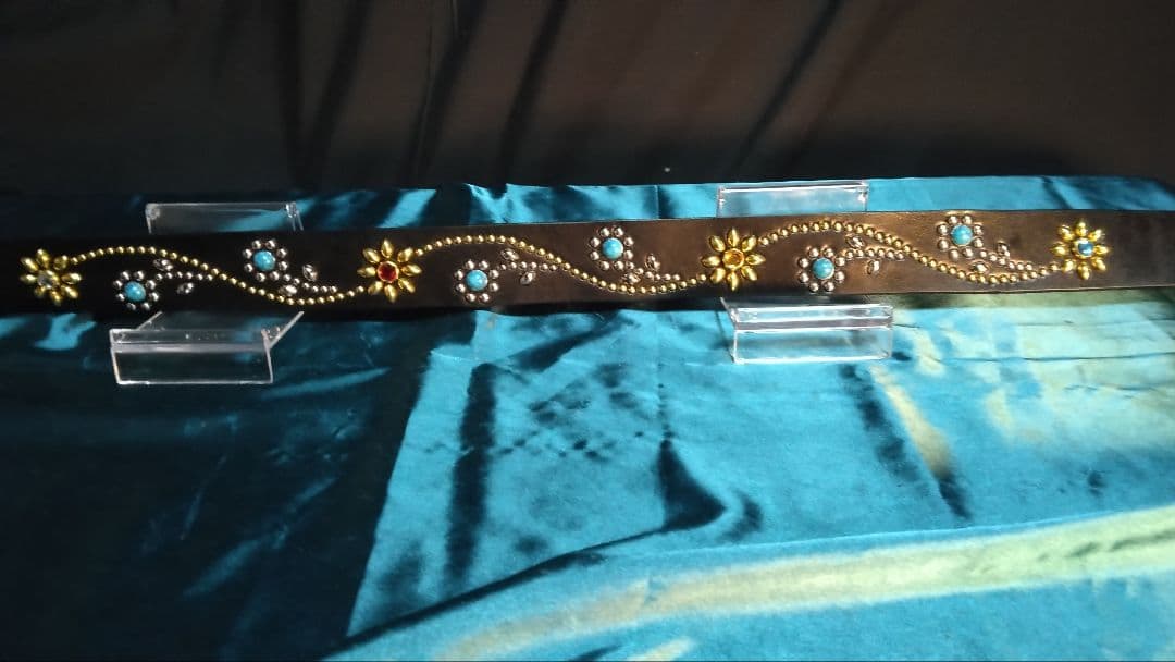 zohi＆フラワー　スタッズベルトブラック　ニッケル＆ブラス