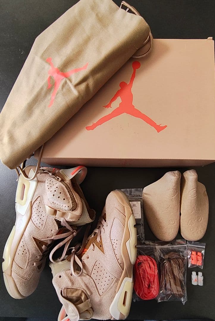 【超お得】air jordan6 TravisScott ナイキ　ジョーダン6