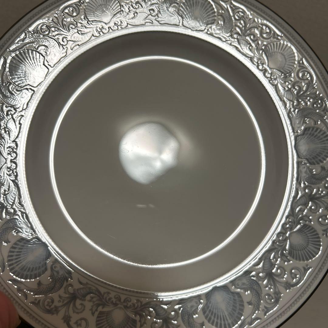 ウェッジウッド　ドルフィン　ホワイト　ディナープレート　23cm