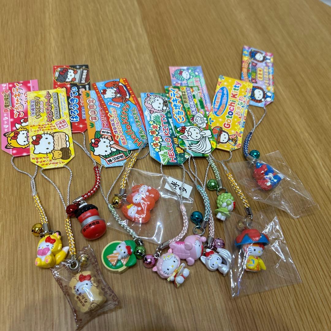 ハローキティ根付け26個セット２つはオマケ