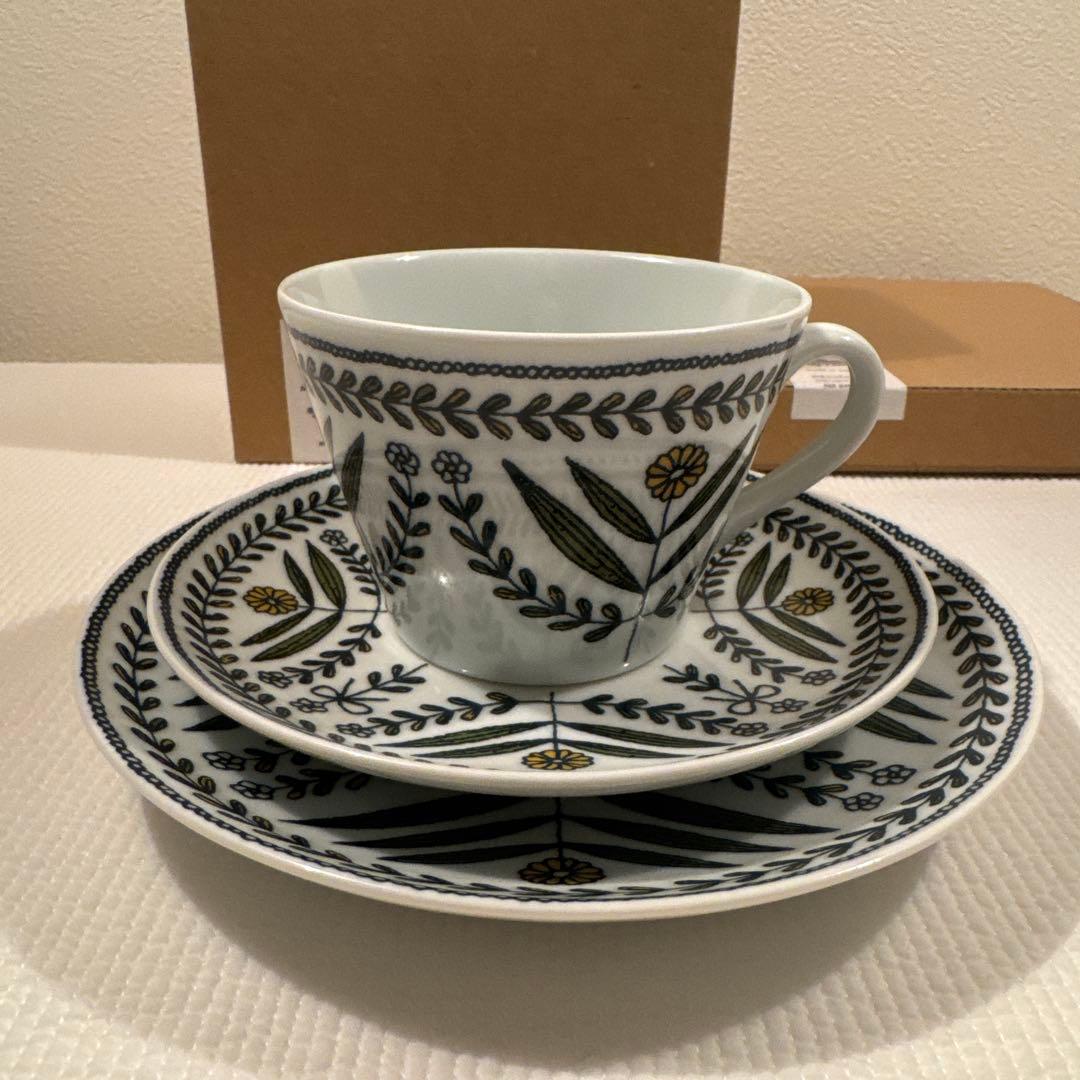 鹿児島睦 カップ＆ソーサー・ケーキプレート　セット