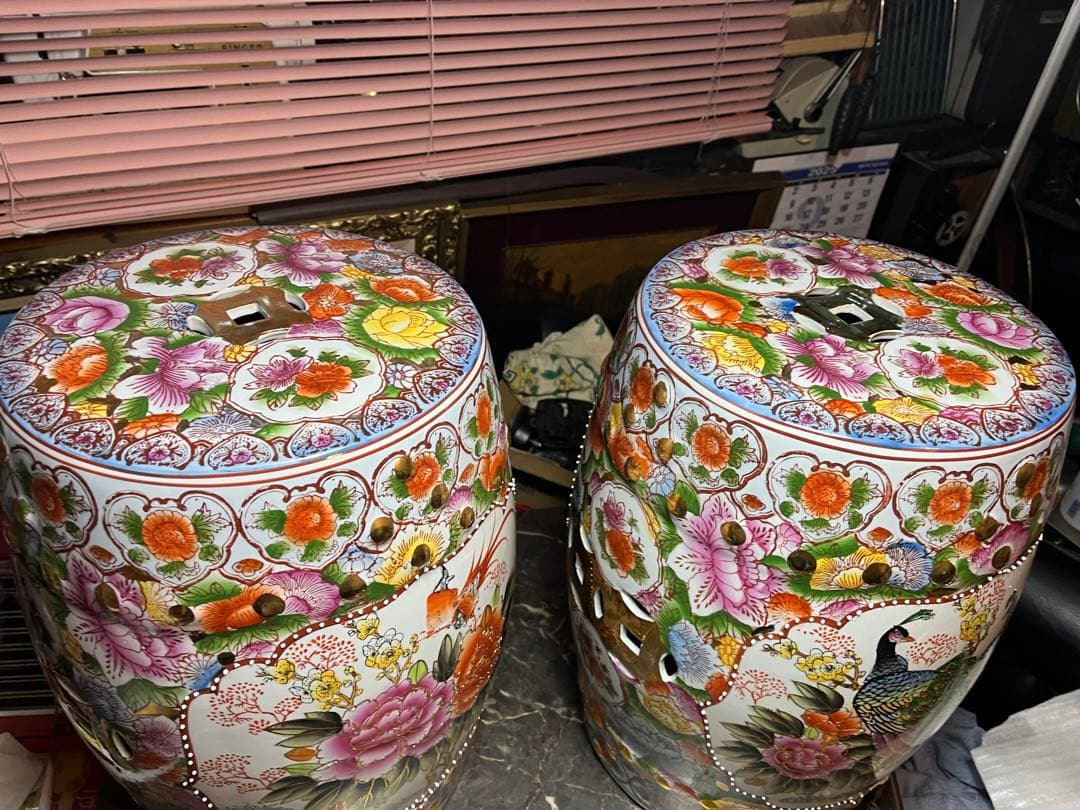 shotaです 九谷焼陶器椅子 九谷焼のような陶器 中国陶器 超貴重な陶器