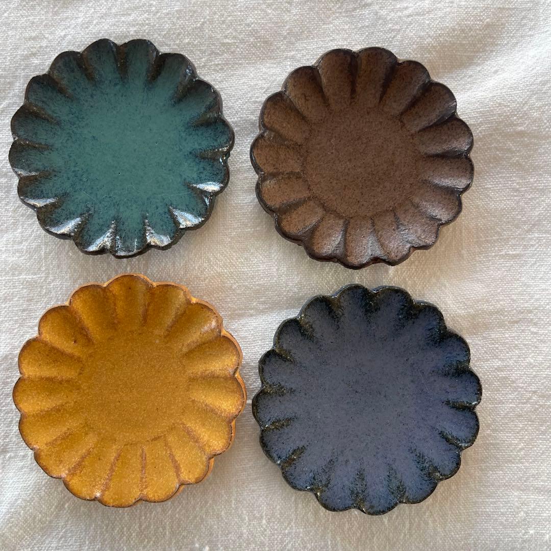 小澤基晴さんの輪花豆皿4枚セット