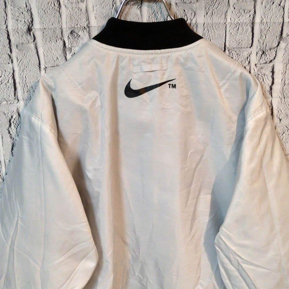 美品 Nike swoosh リバーシブルボンバージャケットMA1
