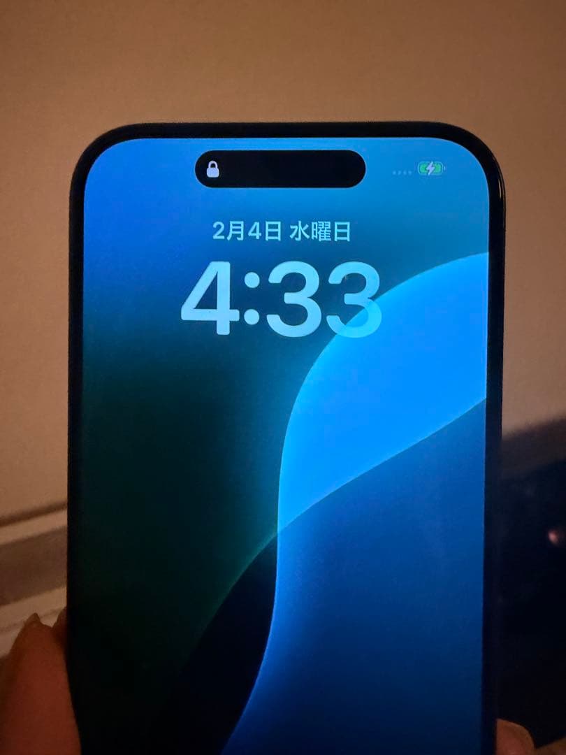 Apple iPhone 15 pro 256GB バッテリー容量87%