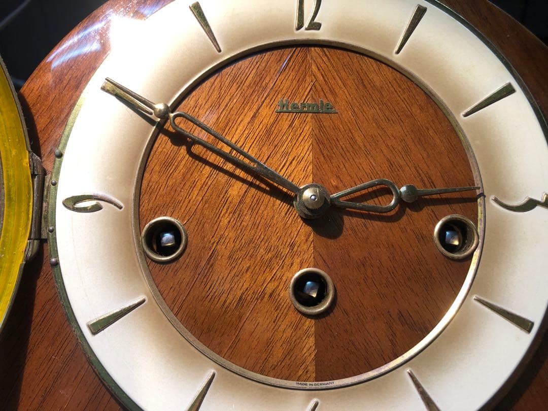 HERMLEの置き時計