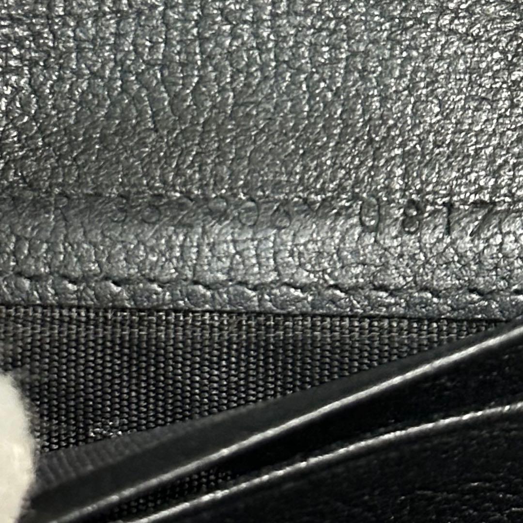 Yves Saint Laurent 折り財布　カサンドラ　ラウンドファスナー