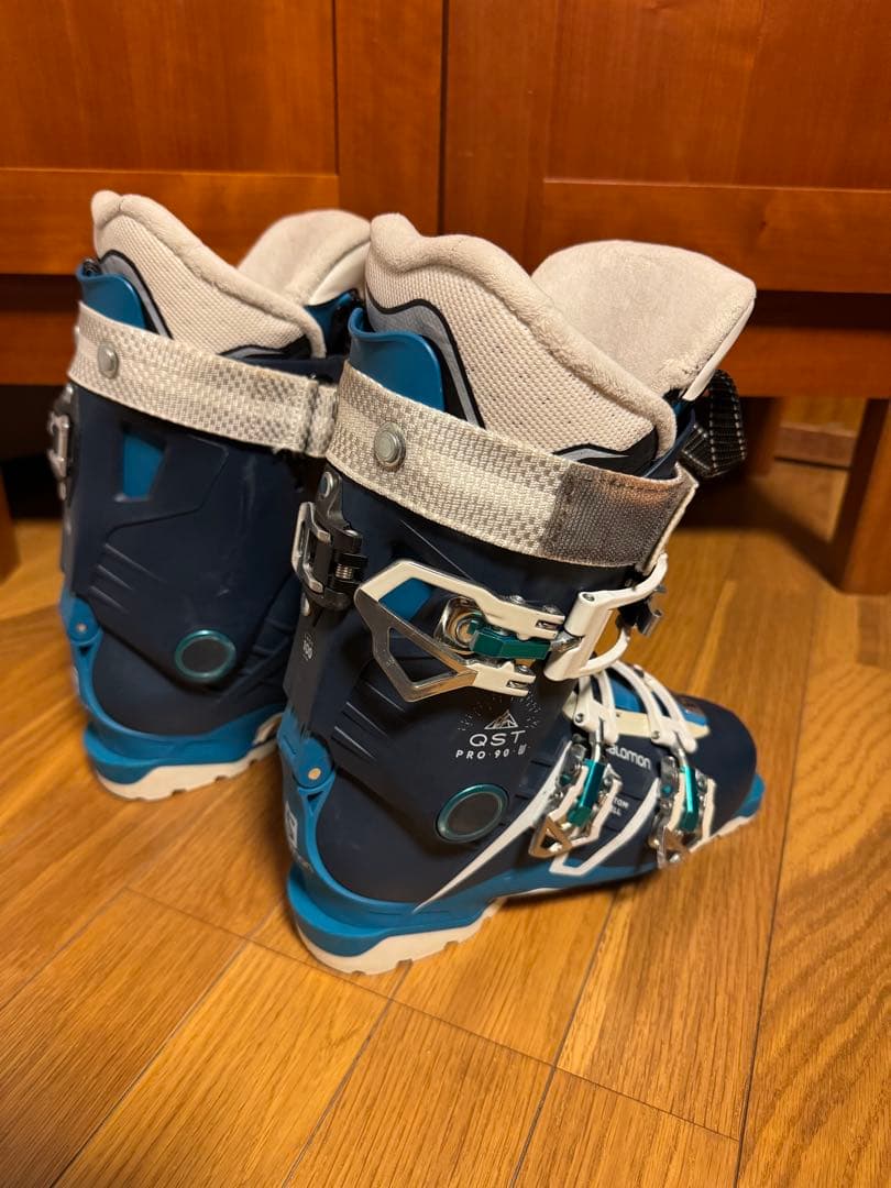 ヨッシー　SALOMON QST PRO 90 W 23.0cm