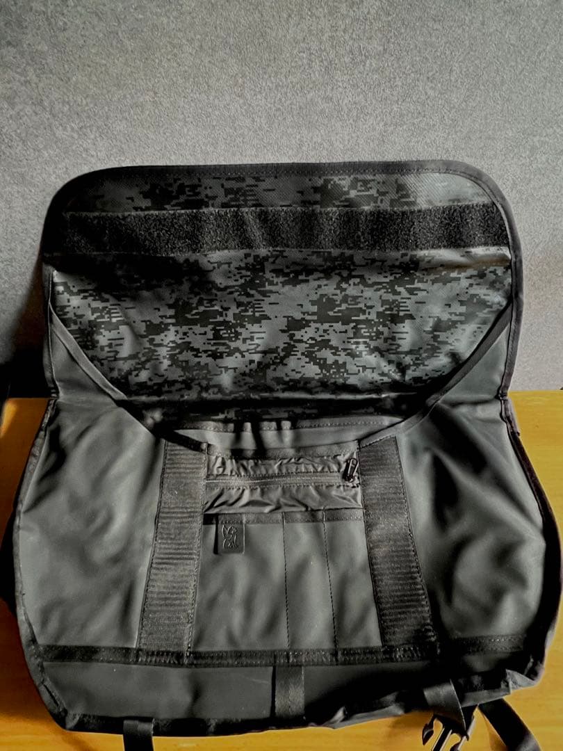 【入手困難】CHROME CITIZEN BLCKCHRMメッセンジャーバッグ