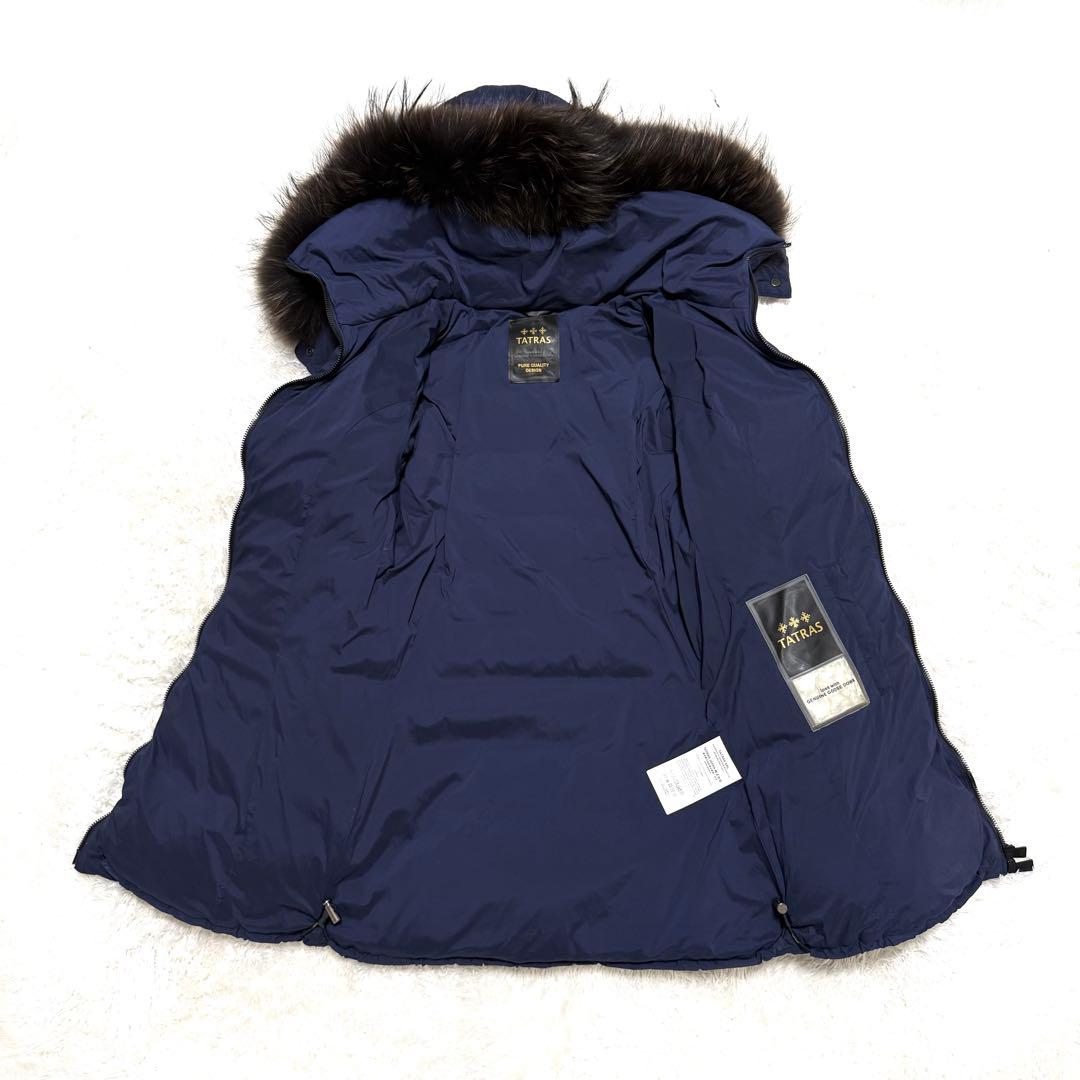 美品 TATRASタトラス セラミカ ダウンコート ラクーン ネイビー