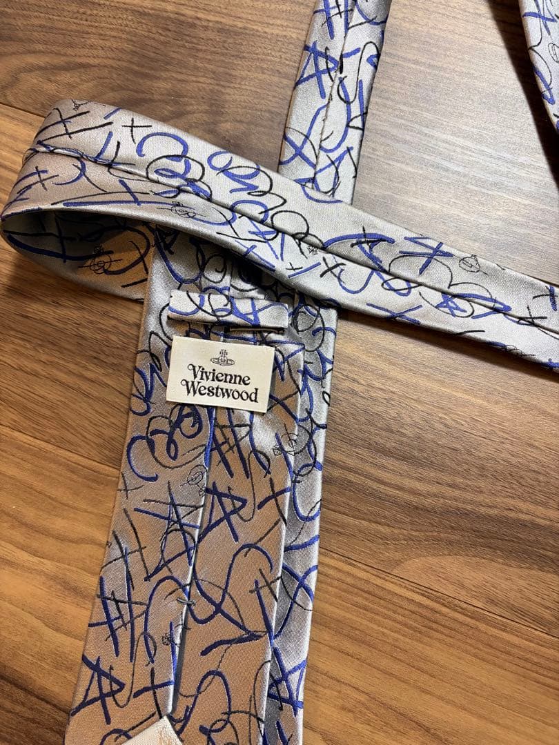 Vivienne Westwood デザイン