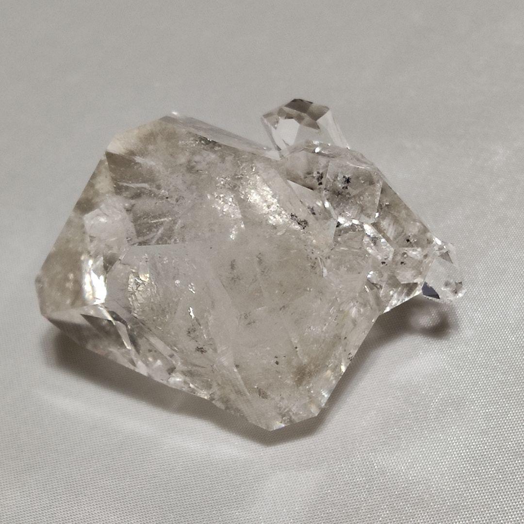 パワーストーン　天然石　原石　レインボー入りハーキマー水晶　42g　No.249