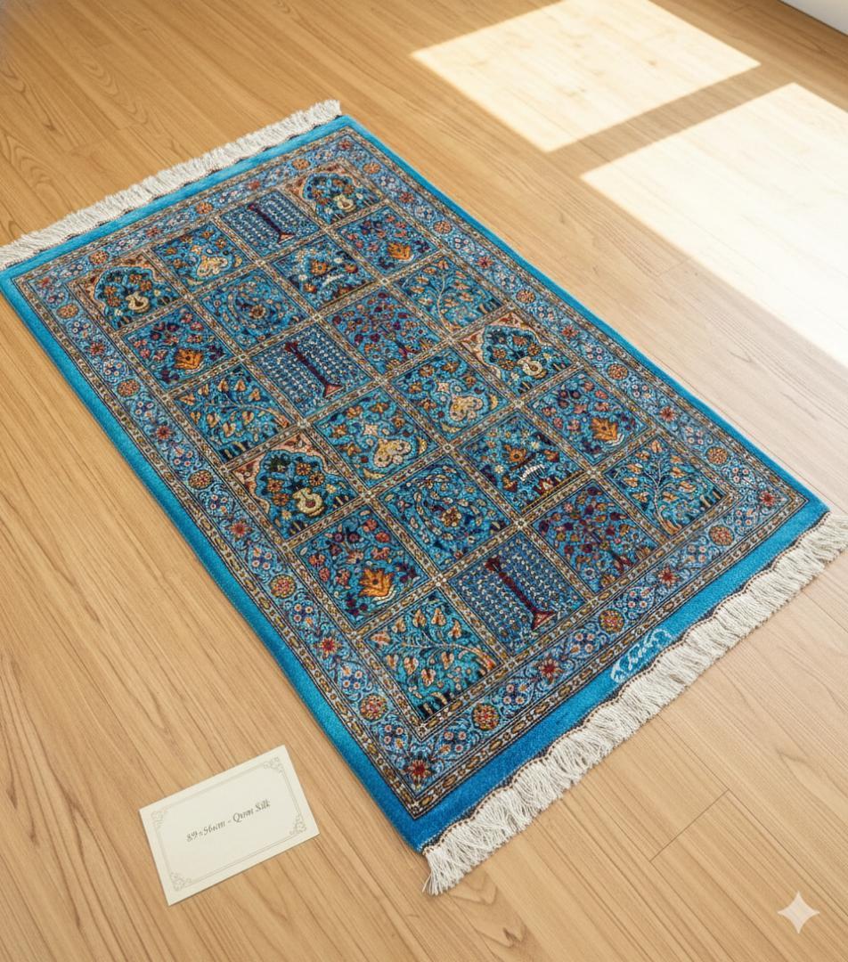 89×56cm　ペルシャ絨毯 クム産 モスサビ房 シルク