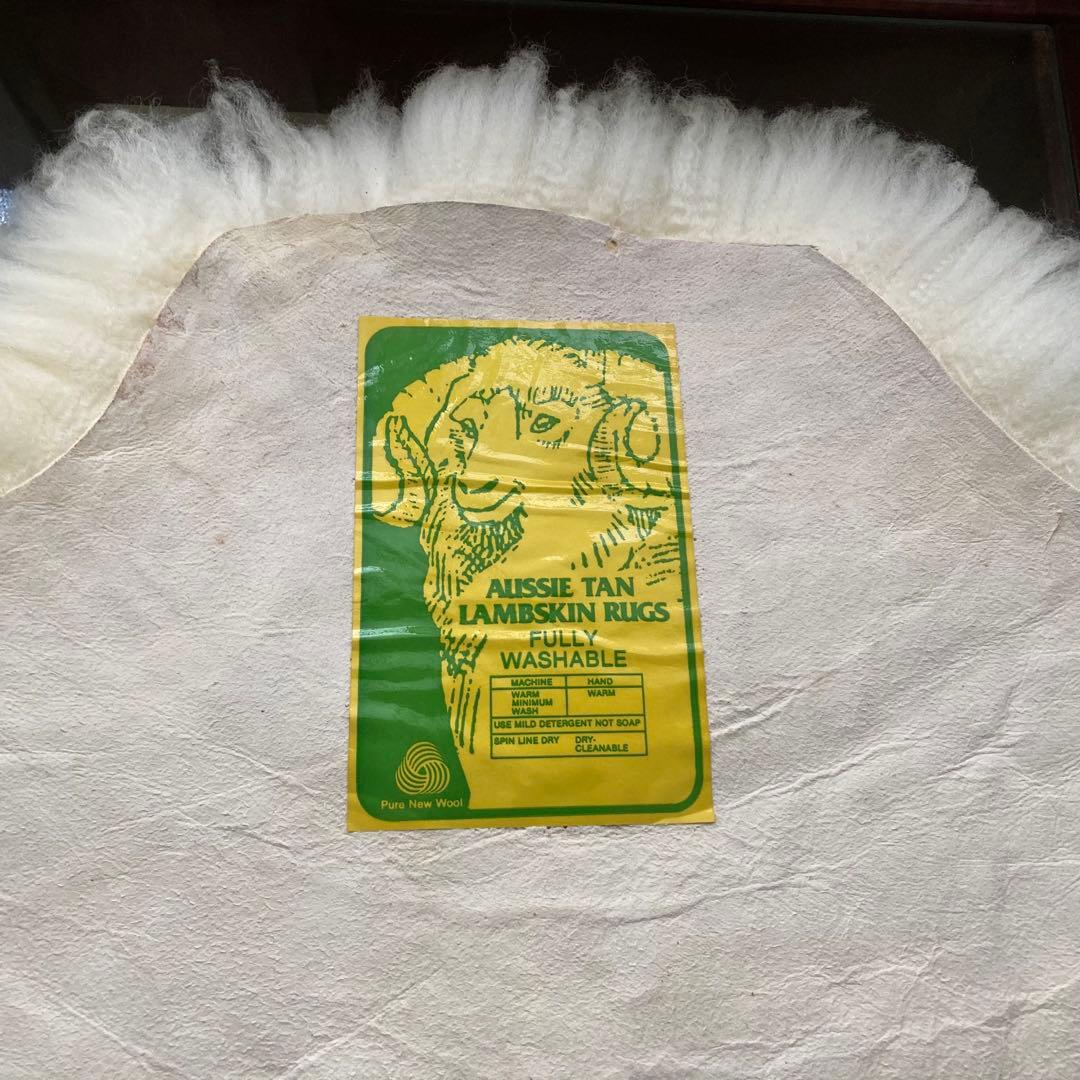 ムートン 羊毛 本革 長毛 白色 座布団 ラグ 背もたれ 椅子 車 座席 新品