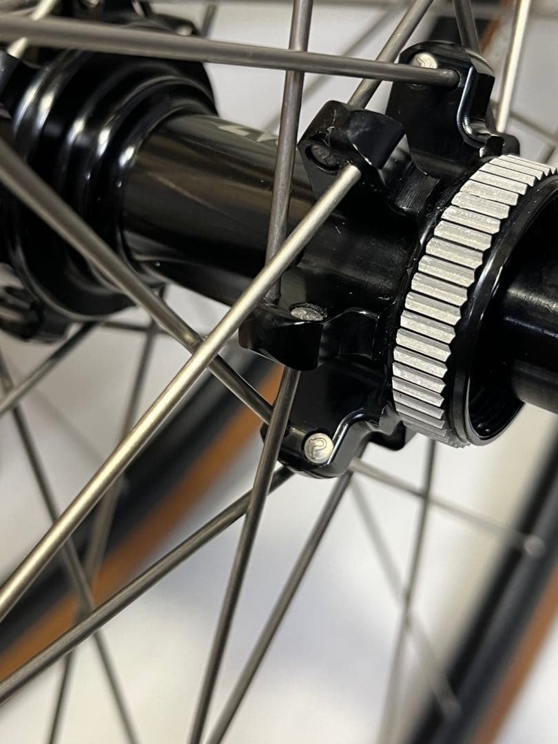 700C DISCブレーキ 28Hリム チタンスポーク 手組ホイールセット
