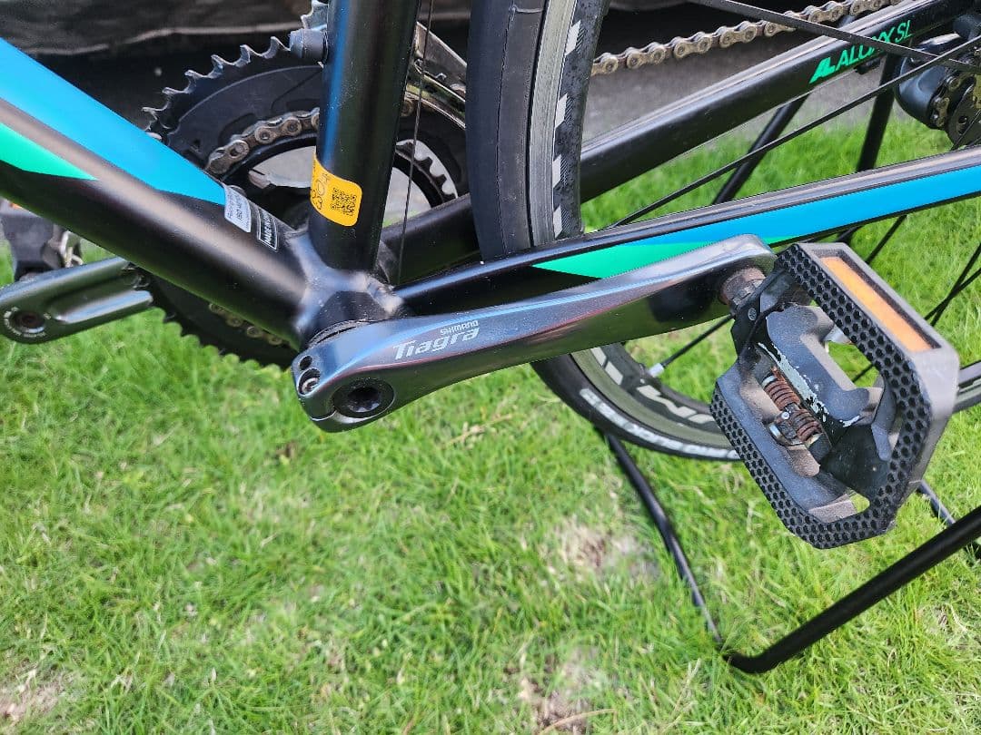 自転車本体 GIANT Contend SL2