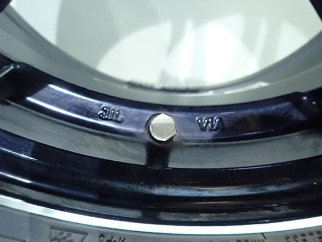 B1050【送料無料】スタッドレスタイヤ 195/65R16 4本セット